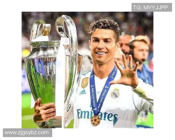 足球历史球星地位排名分析：谁是永恒的传奇与现役最强之争