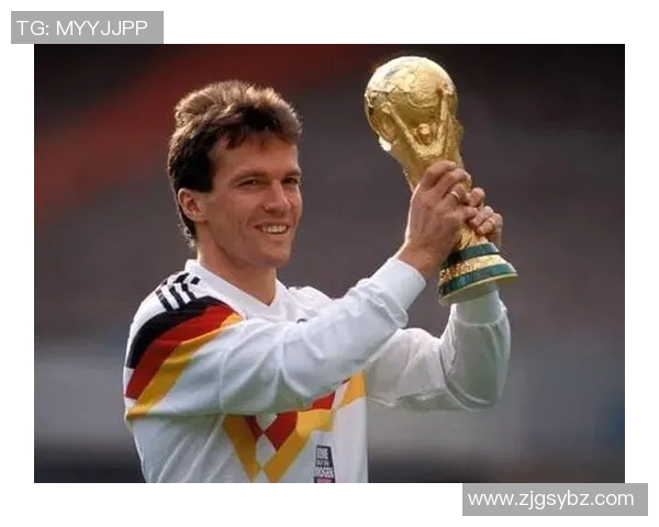 足球巨星风采展：从赛场到传奇，见证巅峰时刻的荣耀与传奇