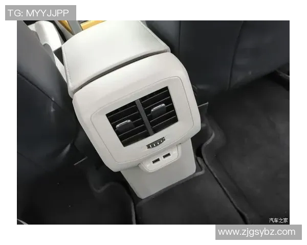 足球界颜值第一位球星大揭秘引领潮流的魅力与实力并存的完美代表 足球界颜值第一位球星大揭秘引领潮流的魅力与实力并存的完美代表